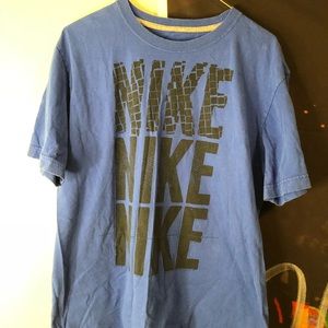 Men’s Nike T-shirt